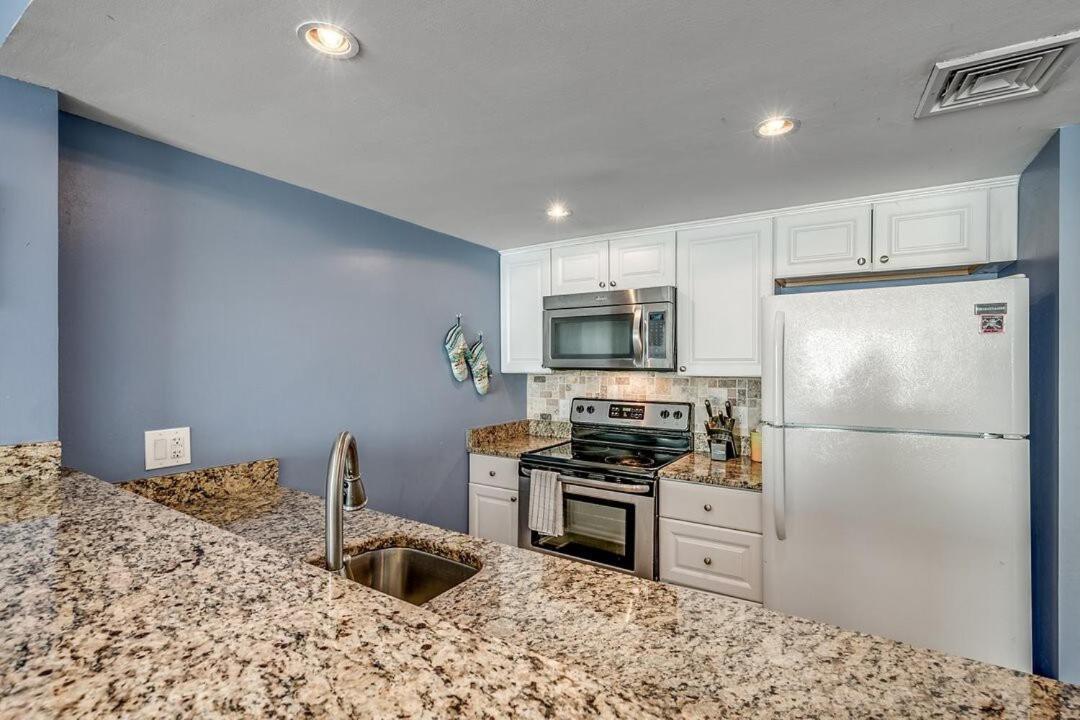 Oceanfront 2br At Blue Water Myrtle Beach